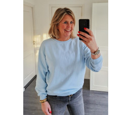 SWEATER EMKE licht blauw